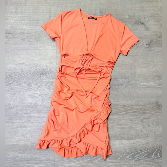 •SHEIN• CUTOUT TIE DRESS - Picture 1 of 5